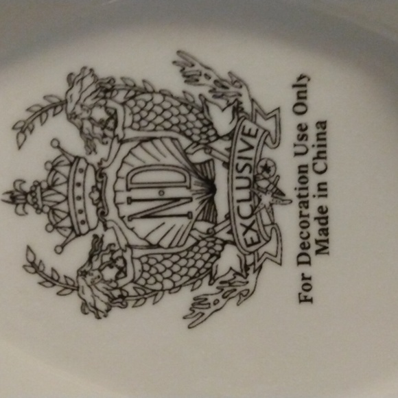 Ceramic Lacey Basket ND Exclusive Design. - Picture 4 of 4